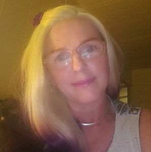 Meet your Posher, Georgia